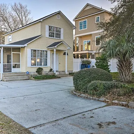 Myrtle Beach Cottage With Outdoor Shower And Yard